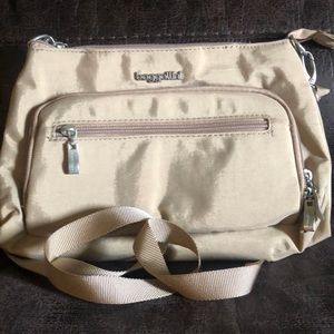 Baggalini crossbody bag